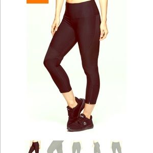 RBX Zip it Up Capri workout leggings